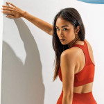 Women's TriDri® seamless '3D fit' multi-sport sculpt solid colour bra Sports & Fitness